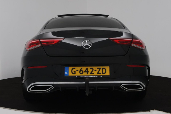 Mercedes-Benz CLA-Klasse 180 Business Solution AMG (PANORAMADAK, AFNEEMBARE TREKHAAK, SFEERVERLICHTING, STOELVERWAR