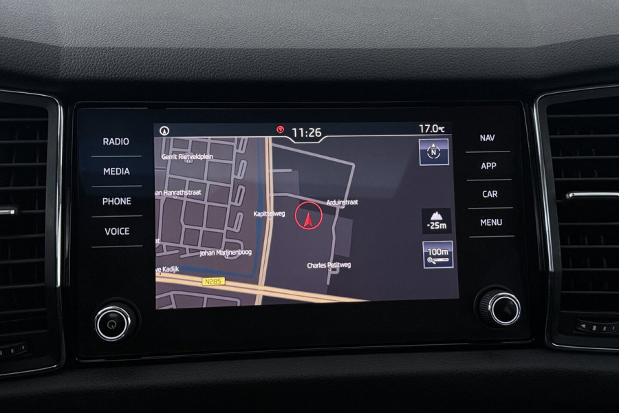 Škoda Kodiaq 1.5 TSI Limited Business Edition 7p. (PANORAMADAK, TREKHAAK AFNEEMBAAR, CAMERA, CANTON, ST