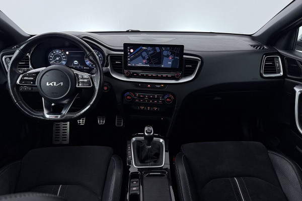 Kia cee'd Sportswagon Ceed 1.5 T-GDi GT-Line (PANORAMADAK, STOEL/STUUR VERWARMING, CAMERA, NAVIGATIE, PARKEERSEN