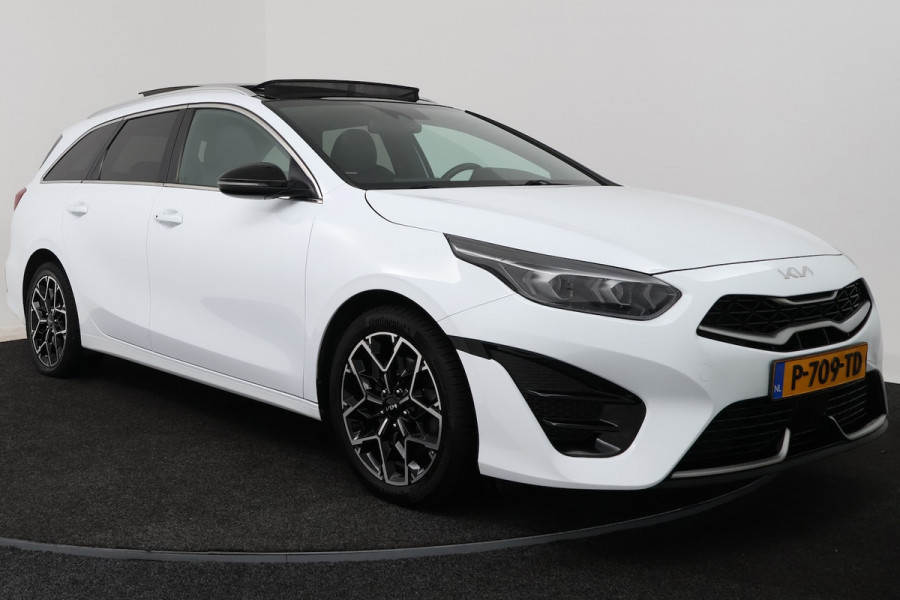 Kia cee'd Sportswagon Ceed 1.5 T-GDi GT-Line (PANORAMADAK, STOEL/STUUR VERWARMING, CAMERA, NAVIGATIE, PARKEERSEN