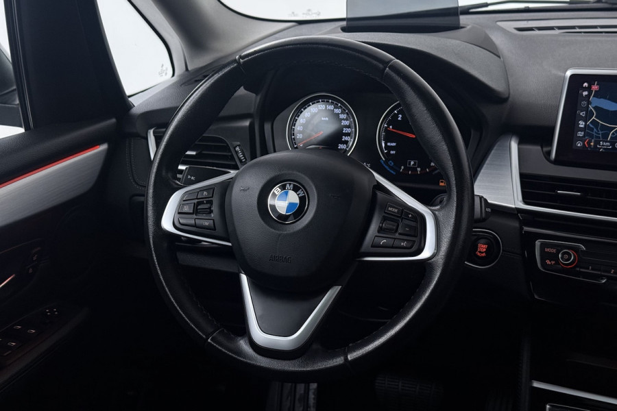 BMW 2 Serie Active Tourer 218i High Executive Edition (PANORAMADAK, TREKHAAK, STOELVERWARMING, CAMERA, DEALER ONDERH