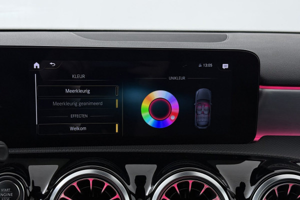 Mercedes-Benz A-Klasse 180 Business Solution AMG (PANORAMADAK, STOELVERWARMING, CAMERA, SFEERVERLICHTING, ELEKTR
