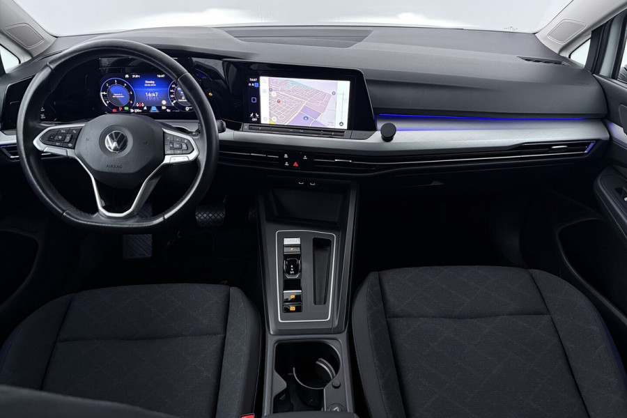 Volkswagen Golf 2.0 TDI Style (DIGITALE COCKPIT, SFEERVERLICHTING, NAVIGATIE, CRUISE ADAPTIEF, STUURVERWAR