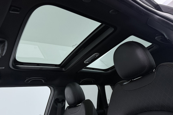MINI 5-deurs 1.5 Cooper Chili (PANORAMADAK, STOELVERWARMING, H/K AUDIO, DEALER ONDERHOUDEN)