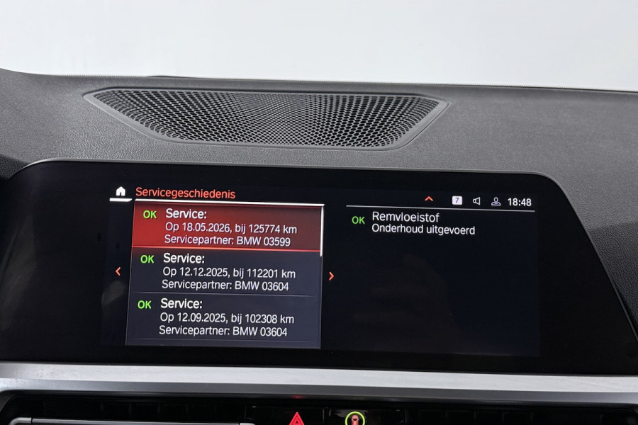 BMW 3-serie 320i High Executive Edition (STOELVERWARMING, CAMERA, PDC, SFEERVERLICHTING, TREKHAAK AFNE