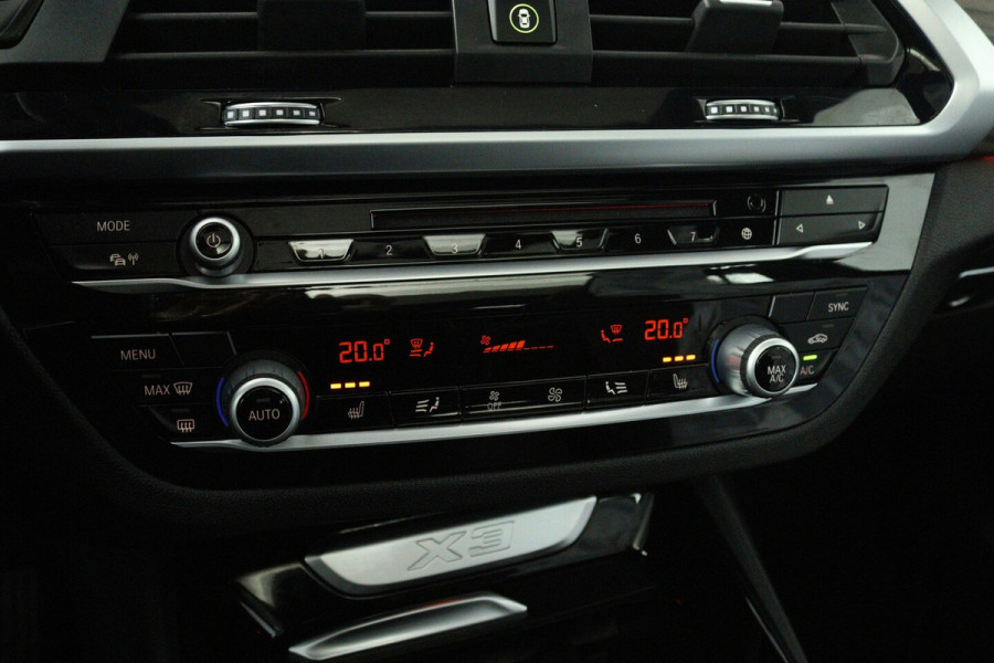 BMW X3 XDrive20i High Executive (PANORAMADAK, DIGITALE COCKPIT, STOELVERWARMING, NAVIGATIE)