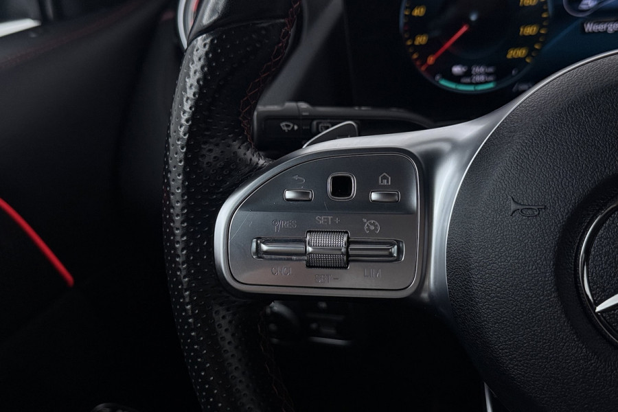 Mercedes-Benz EQA 250 Business Solution AMG 67 kWh SOH 97% (SFEERVERLICHTING, STOELVERWARMING, CAMERA, CRUIS