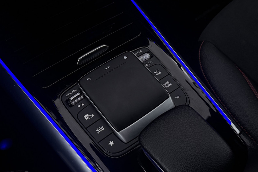 Mercedes-Benz EQA 250 Business Solution AMG 67 kWh SOH 97% (SFEERVERLICHTING, STOELVERWARMING, CAMERA, CRUIS