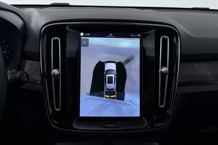 Volvo XC40 Recharge Ultimate 70 kWh SOH 92, 5% (PANORAMADAK, STUUR-/STOELVERWARMING, 360 CAMERA, DEAL