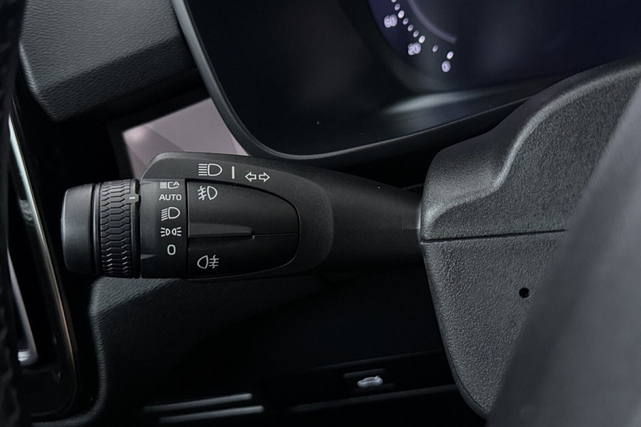 Volvo XC40 Recharge Ultimate 70 kWh SOH 92, 5% (PANORAMADAK, STUUR-/STOELVERWARMING, 360 CAMERA, DEAL