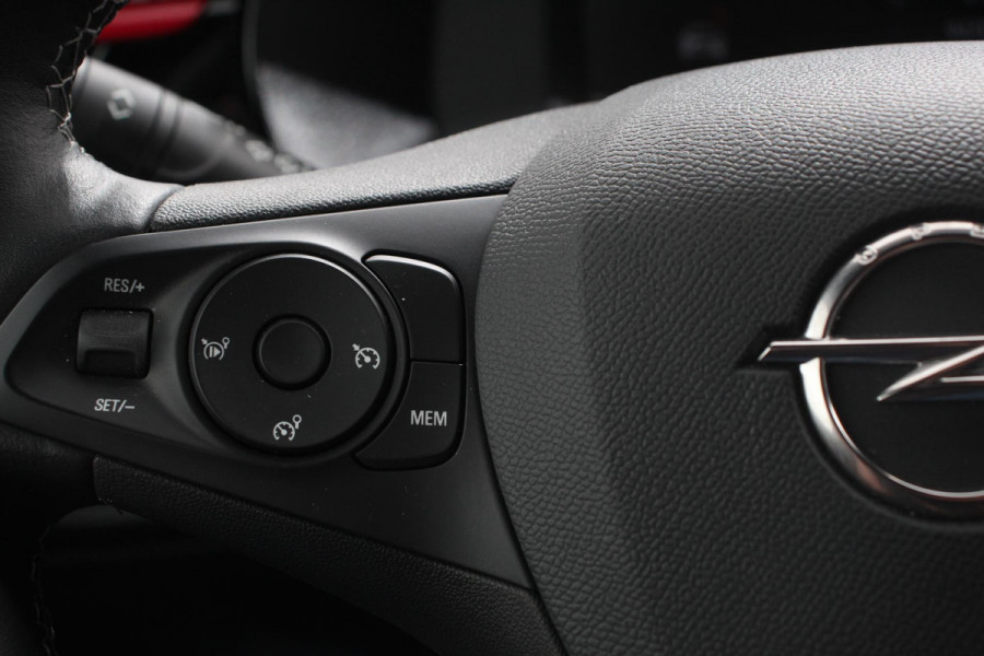 Opel Corsa 1.2 102pk GS Line Opel Corsa 1.2 GS Line | Navigatie | Apple Carplay/Android Auto | Airco | Cruise Control | Lichtmetalen velgen | Digitaal Dashboard | Sportstoelen