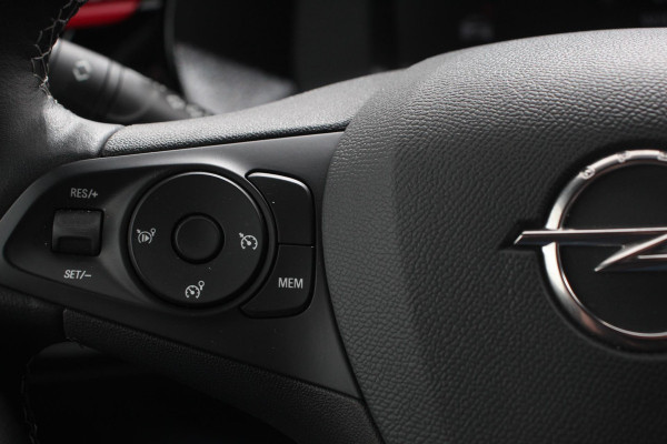 Opel Corsa 1.2 102pk GS Line Opel Corsa 1.2 GS Line | Navigatie | Apple Carplay/Android Auto | Airco | Cruise Control | Lichtmetalen velgen | Digitaal Dashboard | Sportstoelen