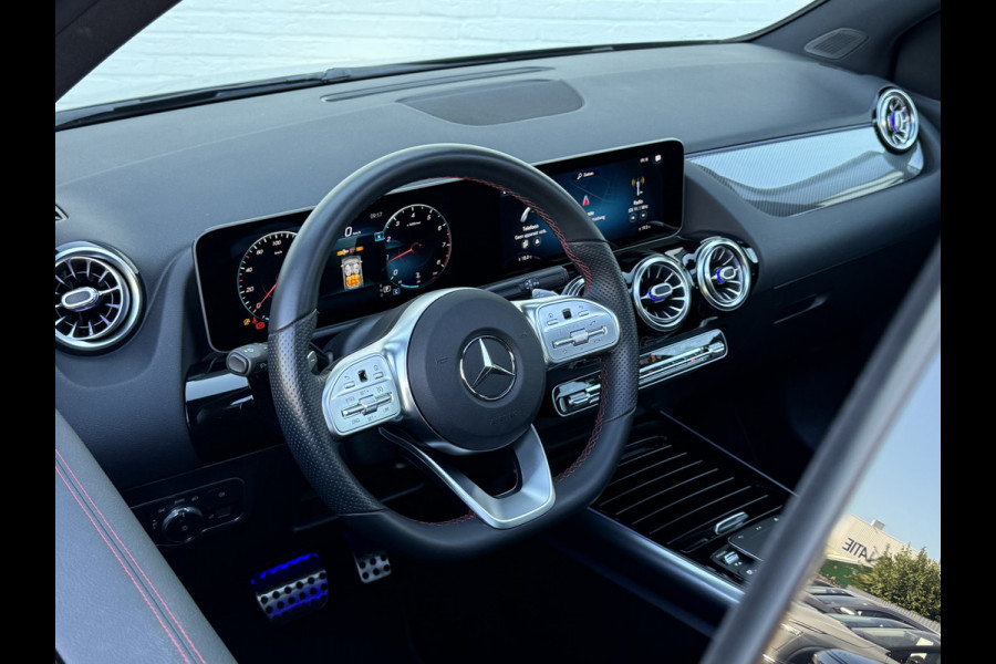Mercedes-Benz B-Klasse 200 Business Solution AMG | Pano | Memory | Camera | Keyless