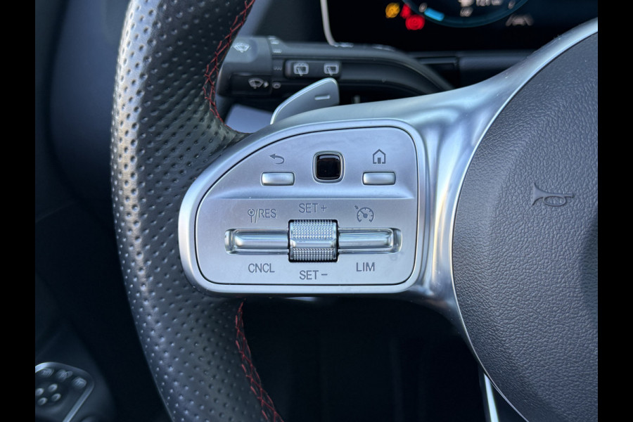 Mercedes-Benz B-Klasse 200 Business Solution AMG | Pano | Memory | Camera | Keyless