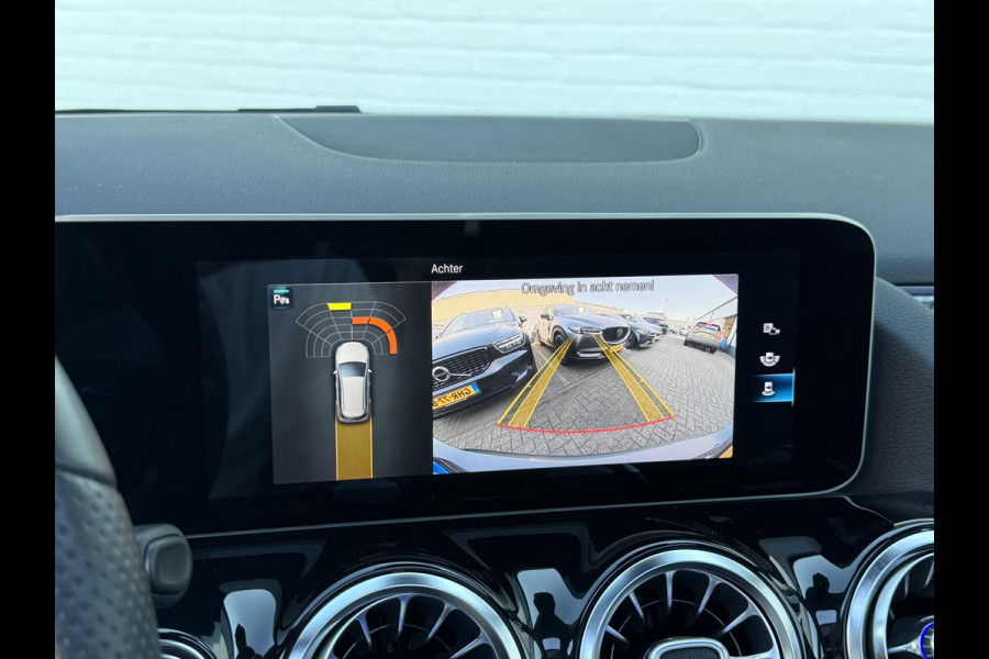 Mercedes-Benz B-Klasse 200 Business Solution AMG | Pano | Memory | Camera | Keyless
