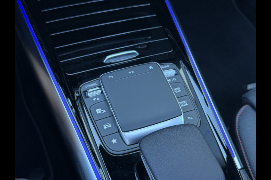 Mercedes-Benz B-Klasse 200 Business Solution AMG | Pano | Memory | Camera | Keyless