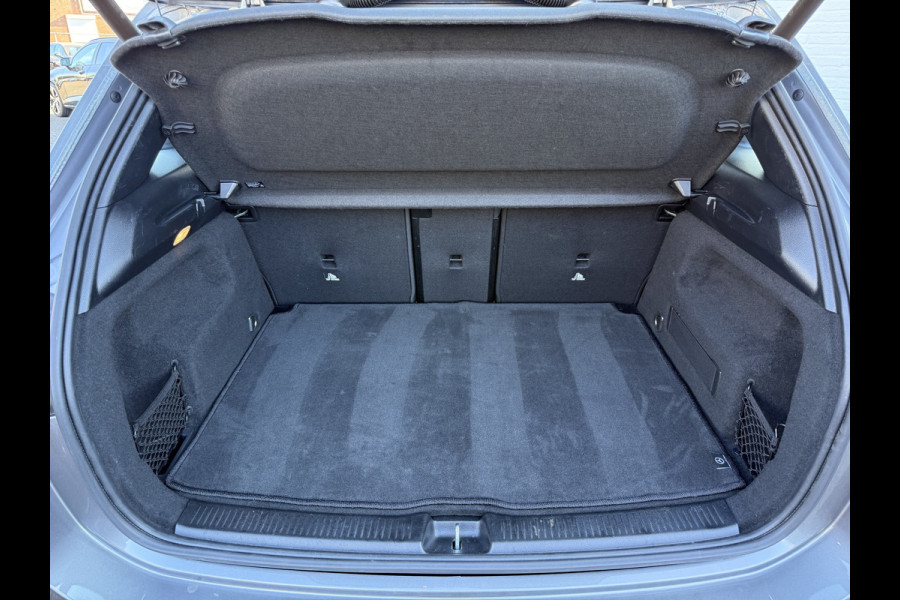 Mercedes-Benz B-Klasse 200 Business Solution AMG | Pano | Memory | Camera | Keyless