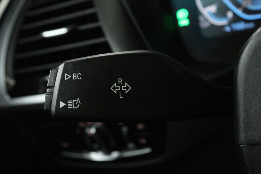 BMW iX3 Executive 80 kWh SOH 96% (PANORAMADAK, SFEERVERLICHTING, ADAPTIVE CRUISE, AUTOPILOT, STOEL