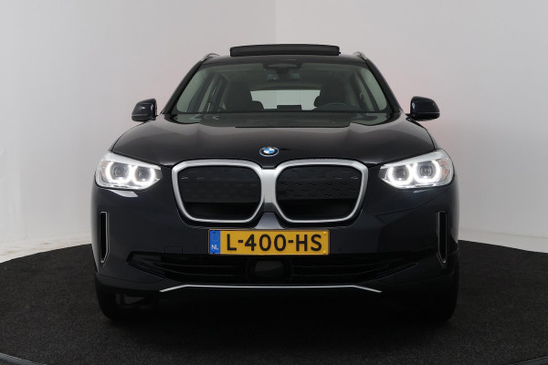 BMW iX3 Executive 80 kWh SOH 96% (PANORAMADAK, SFEERVERLICHTING, ADAPTIVE CRUISE, AUTOPILOT, STOEL