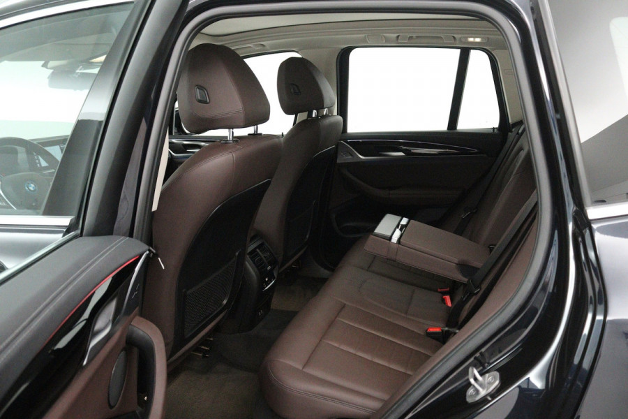 BMW iX3 Executive 80 kWh SOH 96% (PANORAMADAK, SFEERVERLICHTING, ADAPTIVE CRUISE, AUTOPILOT, STOEL