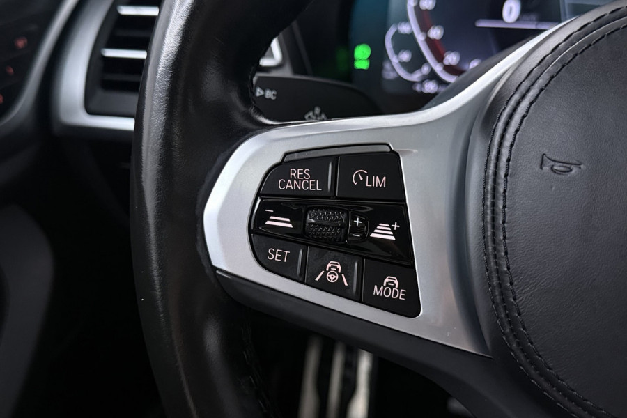 BMW iX3 Executive 80 kWh SOH 100% (PANORAMADAK, CAMERA, SFEERVERLICHTING, STOELVERWARMING, ELEKTR