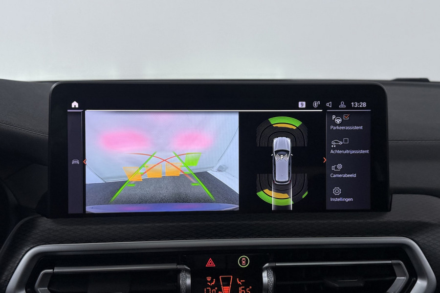 BMW iX3 Executive 80 kWh SOH 100% (PANORAMADAK, CAMERA, SFEERVERLICHTING, STOELVERWARMING, ELEKTR