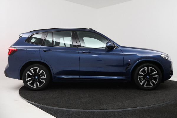 BMW iX3 Executive 80 kWh SOH 100% (PANORAMADAK, CAMERA, SFEERVERLICHTING, STOELVERWARMING, ELEKTR