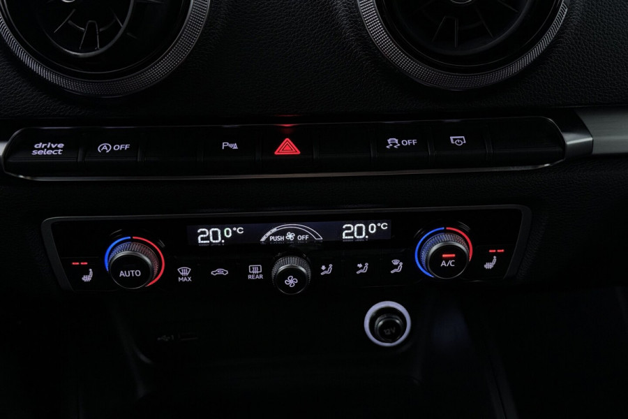 Audi A3 Limousine 35 TFSI CoD Advance Sport Automaat (VIRTUAL COCKPIT, STOELVERWARMING, ADAPTIVE CRUISE, PAR
