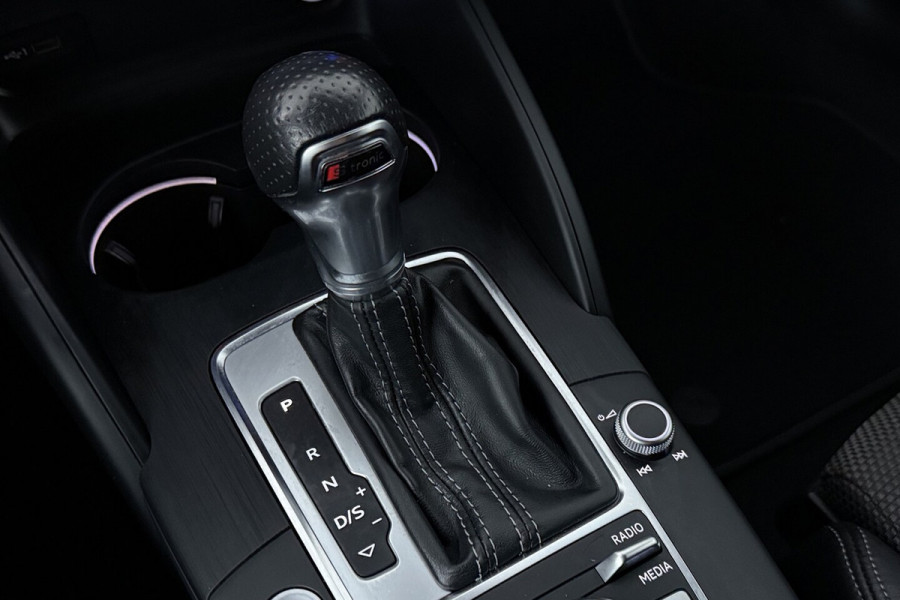 Audi A3 Limousine 35 TFSI CoD Advance Sport Automaat (VIRTUAL COCKPIT, STOELVERWARMING, ADAPTIVE CRUISE, PAR