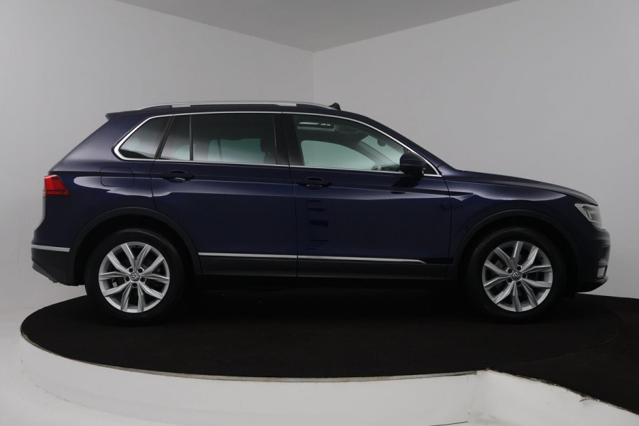Volkswagen Tiguan 1.5 TSI ACT Highline (PANORAMADAK, DIGITALE COCKPIT, ACHTERUITRIJCAMERA, STOELVERWARMING,