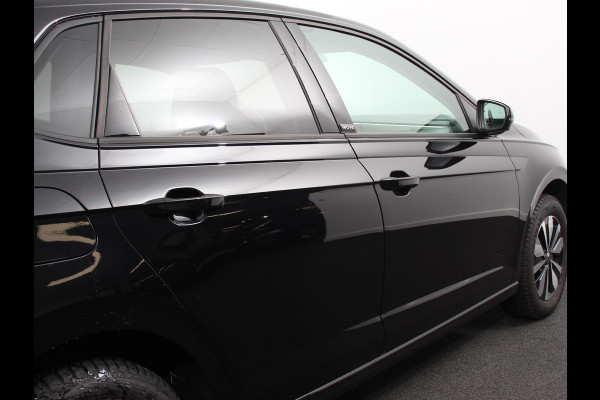 Volkswagen Polo 1.0 TSI Move DSG Navigatie Apple Carplay/Android Auto Airco Digitale Cockpit Adaptive Cruise Control Lichtmetalen Velgen Parkeer sensoren V+A Stoelverwarming