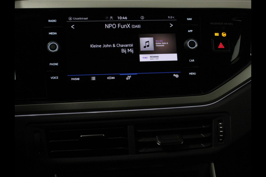 Volkswagen Polo 1.0 TSI Move DSG Navigatie Apple Carplay/Android Auto Airco Digitale Cockpit Adaptive Cruise Control Lichtmetalen Velgen Parkeer sensoren V+A Stoelverwarming