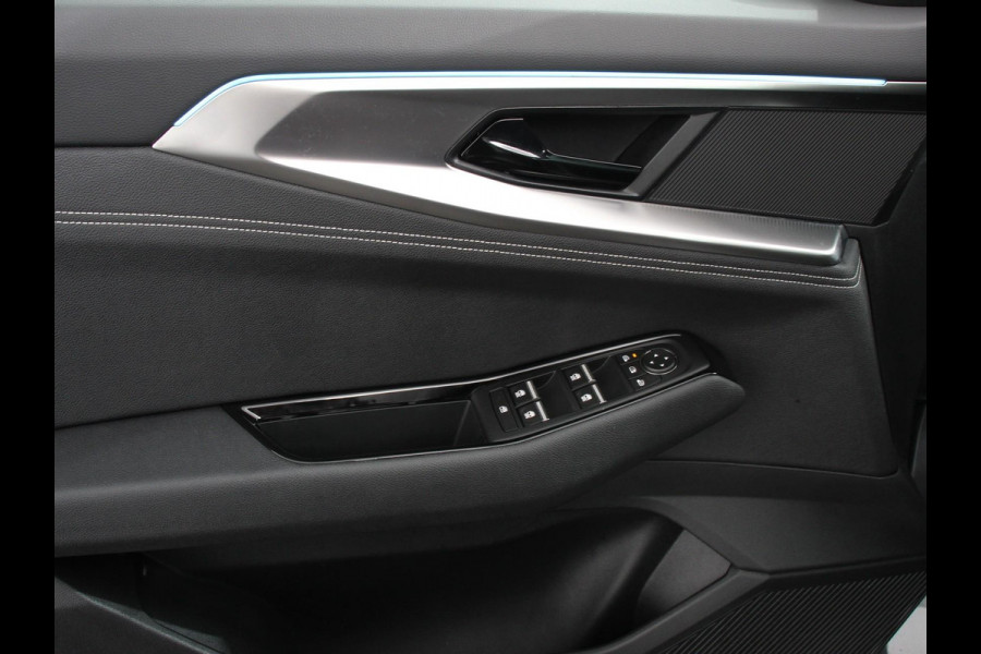 Renault Austral 1.3 Mild Hybrid 160 X-Tronic Climate control Cruise Control adaptief Panorama dak LED Navigatie Sfeerverlichting Elektrische achterklep Stoel + stuurverwarming 360* camera Premium audio Arkamys