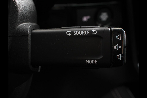 Renault Austral 1.3 Mild Hybrid 160 X-Tronic Climate control Cruise Control adaptief Panorama dak LED Navigatie Sfeerverlichting Elektrische achterklep Stoel + stuurverwarming 360* camera Premium audio Arkamys