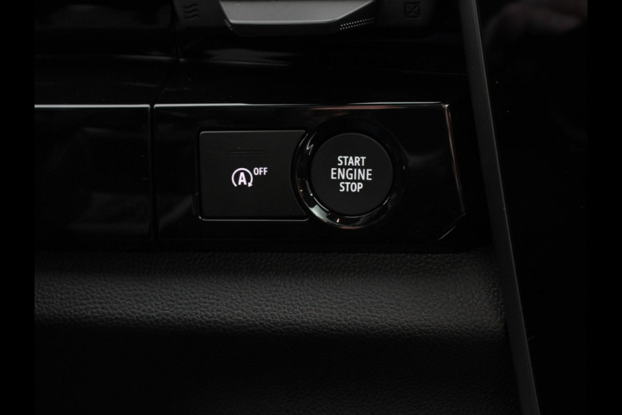 Renault Austral 1.3 Mild Hybrid 160 X-Tronic Climate control Cruise Control adaptief Panorama dak LED Navigatie Sfeerverlichting Elektrische achterklep Stoel + stuurverwarming 360* camera Premium audio Arkamys