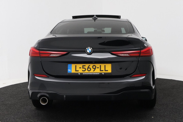BMW 2 Serie Gran Coupé 218i Business Edition Plus (PANORAMADAK, CAMERA, SFEERVERLICHTING, STOELVERWARMING, PARKEE
