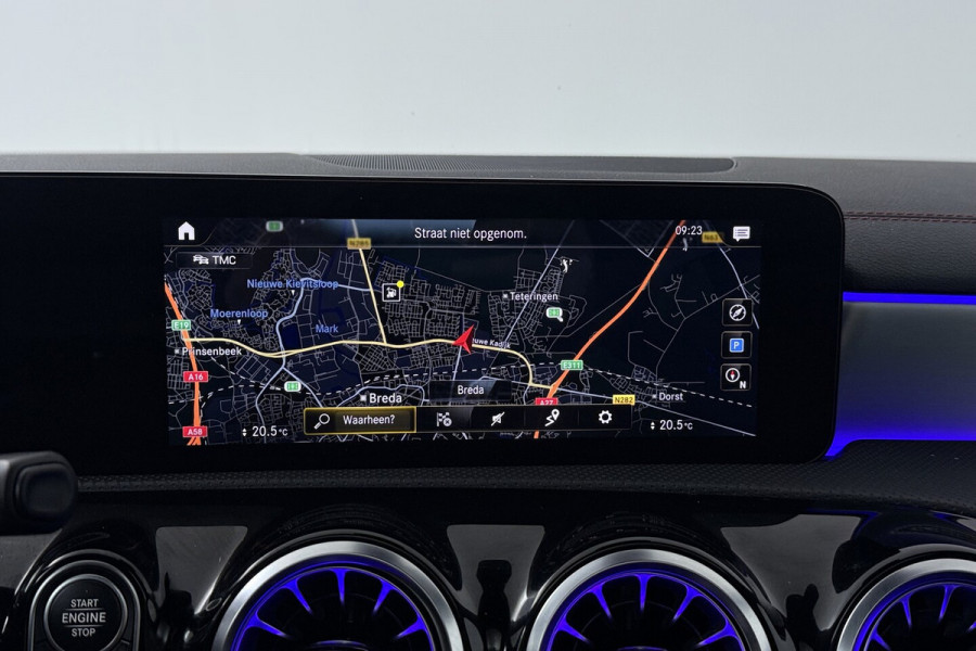 Mercedes-Benz CLA-Klasse 200 Business Solution AMG (PANORAMADAK, STOELVERWARMING, SFEERVERLICHTING, CAMERA, CRUISE