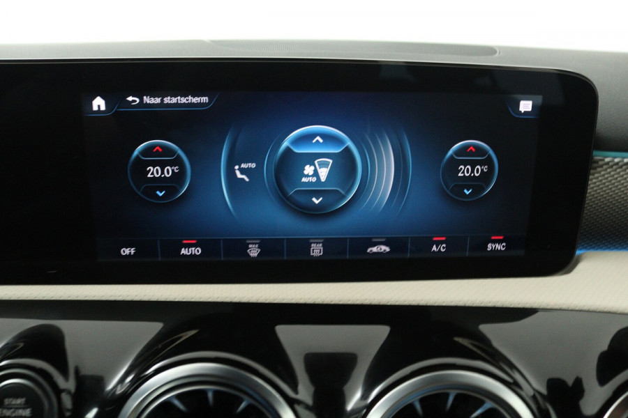 Mercedes-Benz A-Klasse 180 Business Solution Luxury (SFEERVERLICHTING, STOELVERWARMING, 1e EIGENAAR, ACHTERUITRIJ