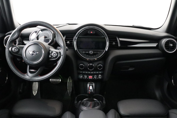 MINI Cooper S 2.0 Chili JCW Pakket (PANORAMADAK, DEALER ONDERHOUDEN, HEAD-UP, CARPLAY, NAVIGATIE, STOELV