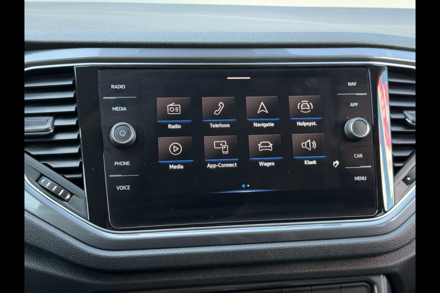 Volkswagen T-Roc BWJ 2021 | 1.5TSI 150PK Sport Business R AUTOMAAT | CLIMA | NAVI | DIGI DASH | 19'' LMV | PDC 2X | CARPLAY | DONKER GLAS | STOELVERW |