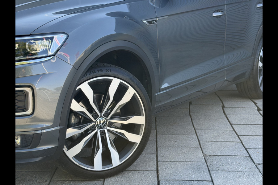Volkswagen T-Roc BWJ 2021 | 1.5TSI 150PK Sport Business R AUTOMAAT | CLIMA | NAVI | DIGI DASH | 19'' LMV | PDC 2X | CARPLAY | DONKER GLAS | STOELVERW |