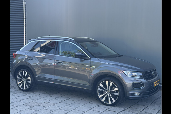 Volkswagen T-Roc BWJ 2021 | 1.5TSI 150PK Sport Business R AUTOMAAT | CLIMA | NAVI | DIGI DASH | 19'' LMV | PDC 2X | CARPLAY | DONKER GLAS | STOELVERW |