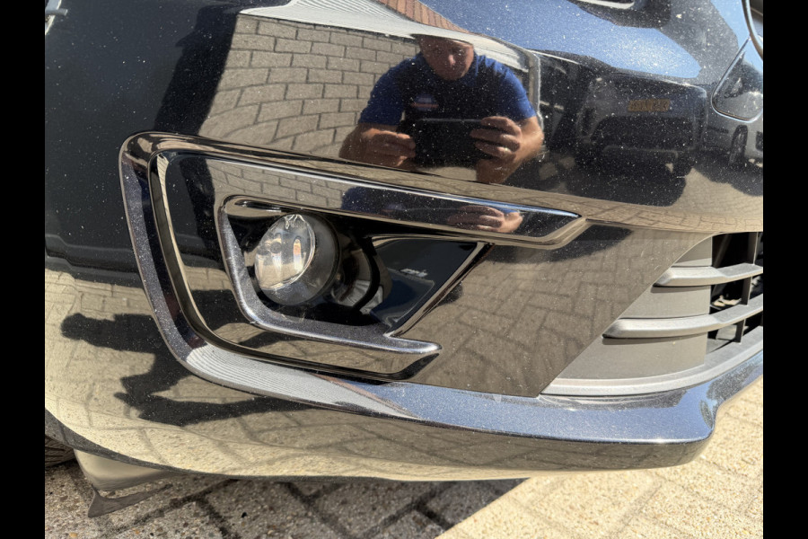 Ford Transit Connect 1.5 EcoBlue 100pk L2 Trend / distributie riem compleet vervangen / lease vanaf € 201 / vaste prijs rijklaar € 11.950 ex btw / bpm vrij / euro 6 / zwart metallic / trekhaak !