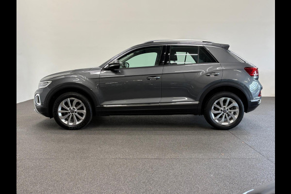 Volkswagen T-Roc 1.5 TSI 150pk Automaat Style Climate Control  Navigatie Aple Carplay/Android Auto  PDC VA+ Camera Adaptive Cruise Control Keyless Go Virtual Cockpit Pro