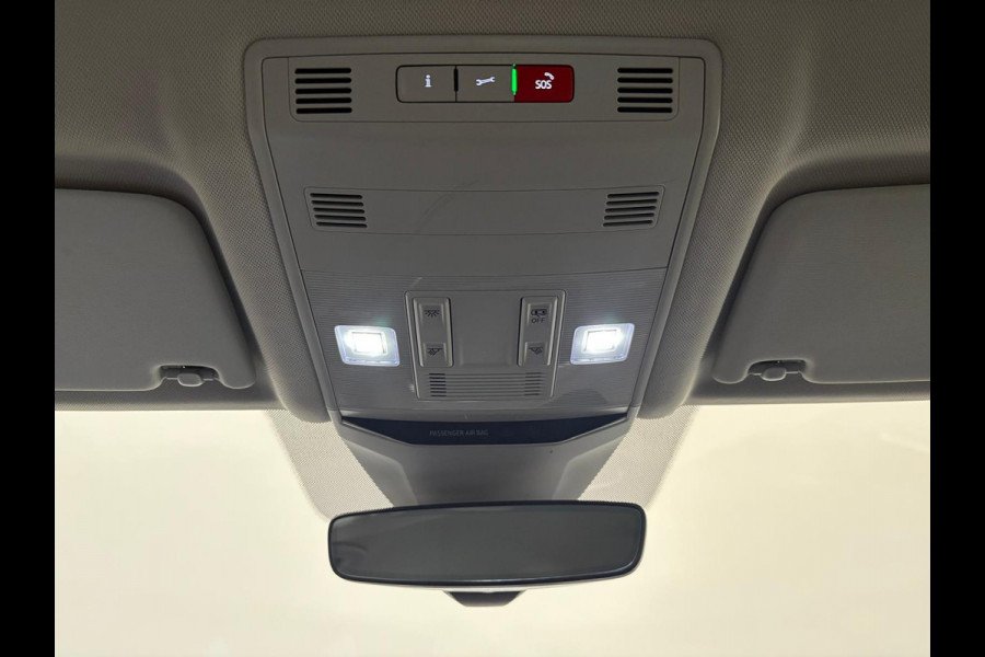 Volkswagen T-Roc 1.5 TSI 150pk Automaat Style Climate Control  Navigatie Aple Carplay/Android Auto  PDC VA+ Camera Adaptive Cruise Control Keyless Go Virtual Cockpit Pro