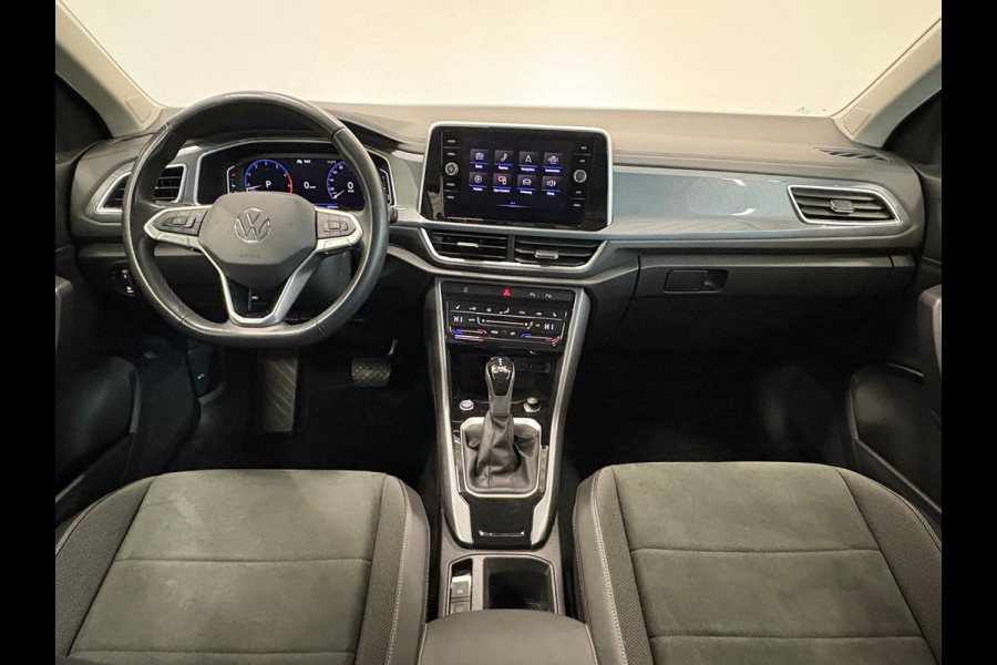 Volkswagen T-Roc 1.5 TSI 150pk Automaat Style Climate Control  Navigatie Aple Carplay/Android Auto  PDC VA+ Camera Adaptive Cruise Control Keyless Go Virtual Cockpit Pro