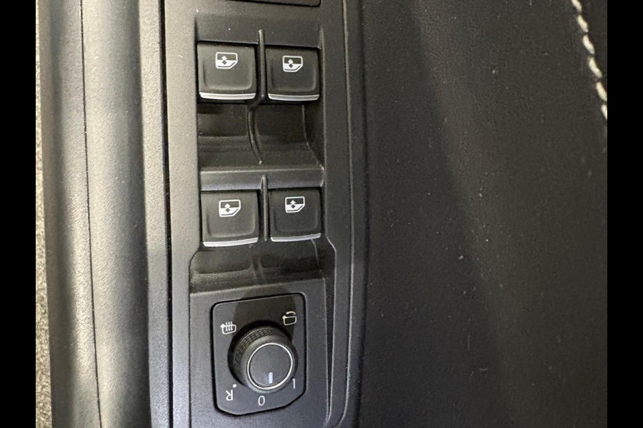 Volkswagen T-Roc 1.5 TSI 150pk Automaat Style Climate Control  Navigatie Aple Carplay/Android Auto  PDC VA+ Camera Adaptive Cruise Control Keyless Go Virtual Cockpit Pro