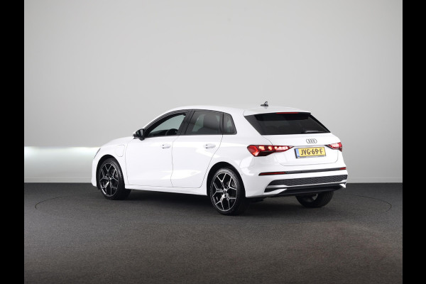 Audi A3 Sportback 40 TFSI e Pro Line 204pk | Private Lease € 699,00 per maand* | 18 inch Lichtmetalen velgen | Led koplampen | Sportstoelen | Verlengde garantie