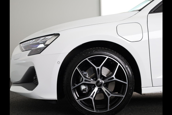 Audi A3 Sportback 40 TFSI e Pro Line 204pk | Private Lease € 699,00 per maand* | 18 inch Lichtmetalen velgen | Led koplampen | Sportstoelen | Verlengde garantie