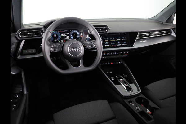 Audi A3 Sportback 40 TFSI e Pro Line 204pk | Private Lease € 699,00 per maand* | 18 inch Lichtmetalen velgen | Led koplampen | Sportstoelen | Verlengde garantie